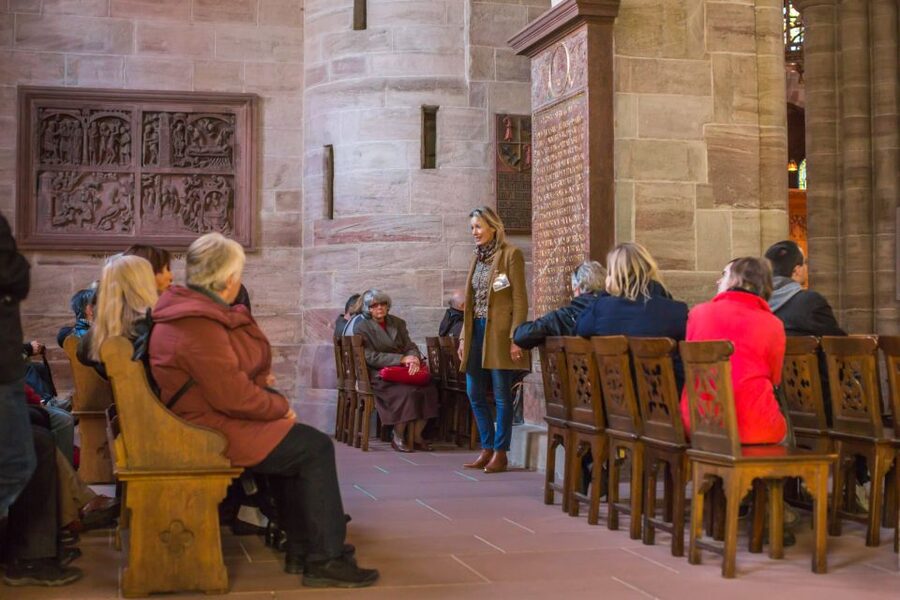 Basel: 1-Hour Group Walking Tour - Time, night surcharge after 18:00, and getting the most from 60 minutes
