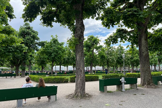 Beautiful Bern's Legends: A Self-Guided Audio Tour - Stop 5: Kindlifresserbrunnen, public art with Charles the Bold ties