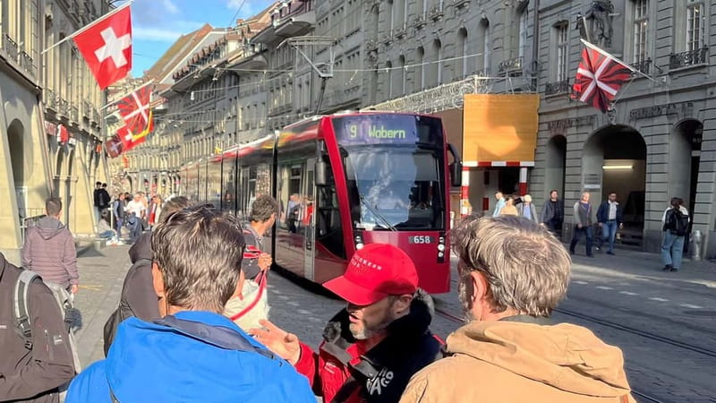 Bern: Chocolate Tasting Tour - Chocolate on foot in Bern’s Old Town, not in a factory