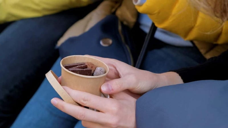 Bern: Chocolate Tasting Tour - Finish at Bear Park: when the tour turns into a souvenir moment