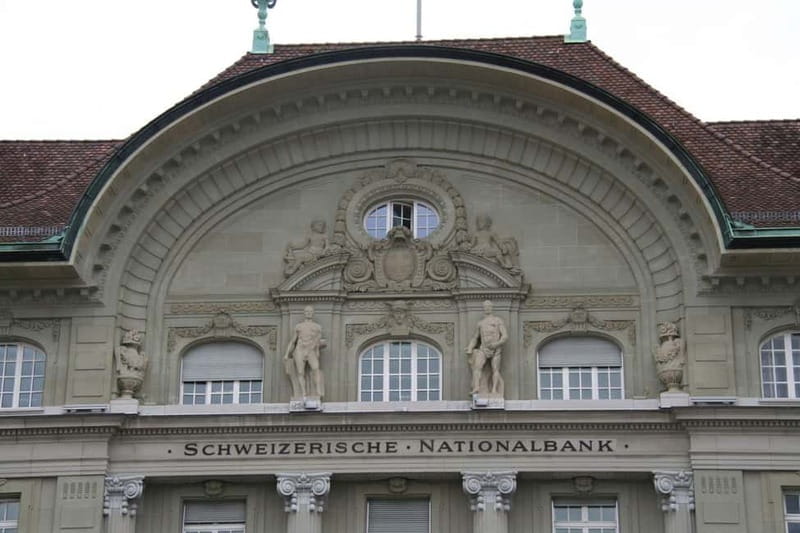 Bern: Political Walking Tour with a Diplomat - Von Wattewyl House, Käfigturm, and Ländtetor: Politics Hidden in Plain Sight
