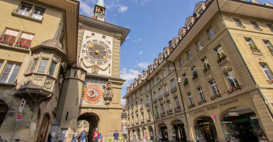 Bern: Private Express Walk with a Local in 60 minutes - Zytglogge: the kind of stop that makes Bern feel instantly real