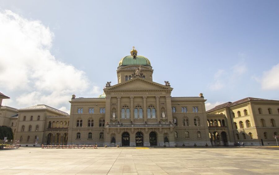Bern: Private Express Walk with a Local in 60 minutes - Where the walk ends at Nydeggbrücke and Gerechtigkeitsgasse 27