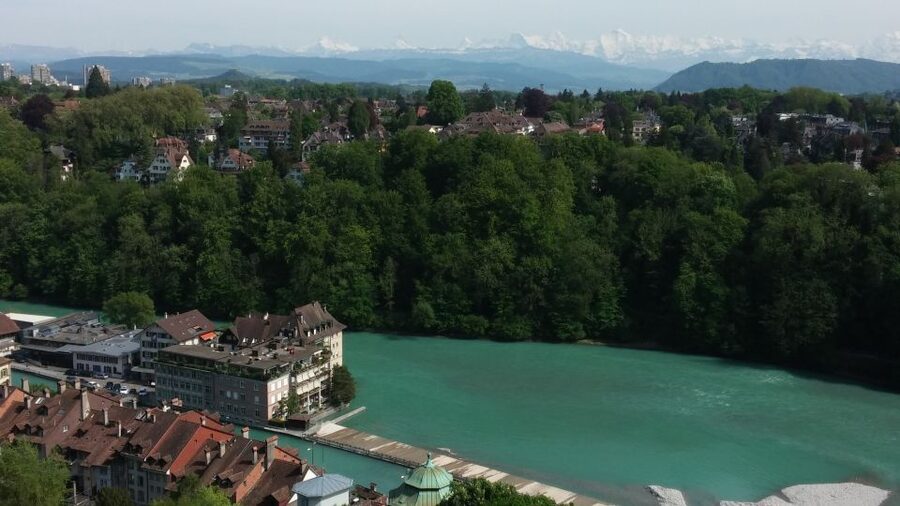Bern: Private Walking Tour with a Local Guide - Who This Tour Suits Best, and Who Might Want a Different Option