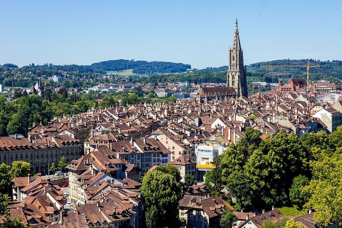 Bern Walking Tour: Explore Top Sights & Hidden Gems - Federal Palace of Switzerland: Swiss Democracy on Foot