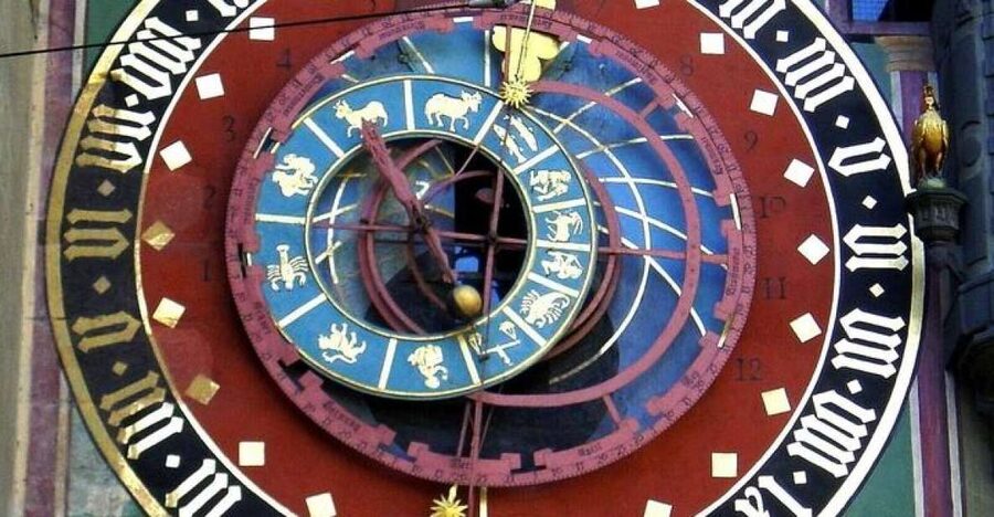 Bern: Zytglogge - Tour through the Clock Tower - Zytglogge in Bern: why this clock tower tour feels special