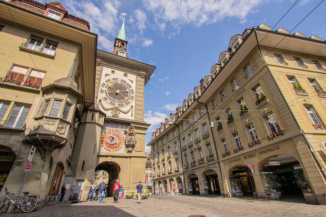 Best Intro to Bern in 2 hours with a Local - UNESCO Old Town streets, Renaissance fountains, and the bridge views
