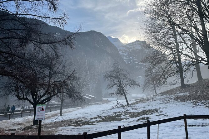 Best of Bernese Oberland & Swiss Countryside Tour (Private Tour) - Interlaken Between Two Lakes: A Calm Stroll With Shopping Time