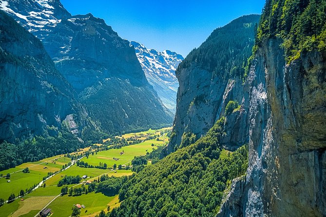Best of Bernese Oberland Tour from Zurich - Aareschlucht Gorge: the walk through the milky river