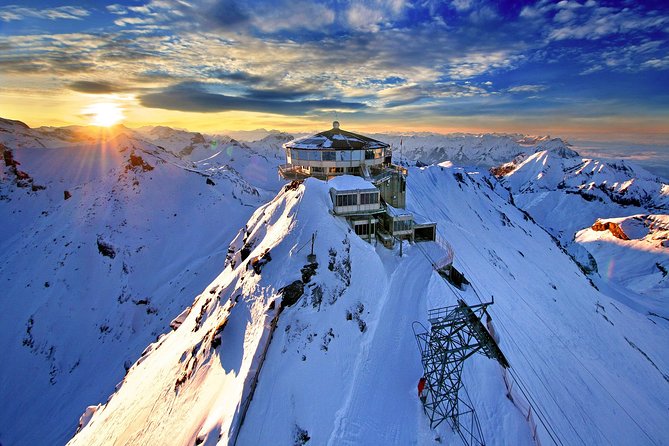 Best of Bernese Oberland Tour from Zurich - Lake Lungern: the short stop that sets the tone