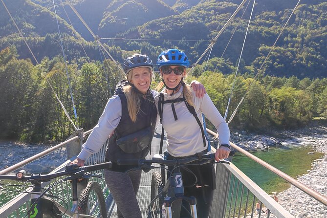 BikeBrix Scenic Cycling Tour in Lake Maggiore Ascona Locarno - Stop by stop: the short hike to the waterfall that sets the tone