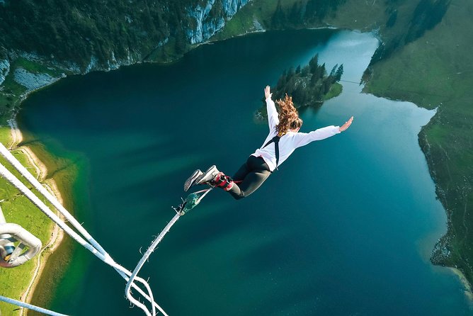 Bungy Jump Stockhorn with OUTDOOR - The Gondola to Chrindi Middle Station: Your Pre-Jump Reality Check