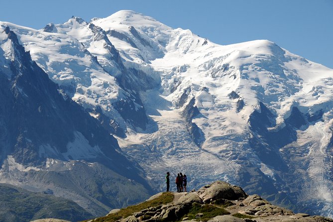 Chamonix & Mont Blanc Panoramic Sky-Glass Bus Guided Day Trip - Quick Photo Stop: Saussure and Balmat