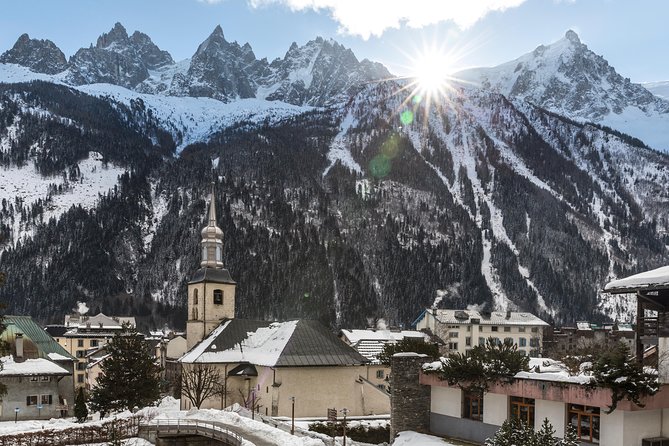 Chamonix & Mont Blanc Panoramic Sky-Glass Bus Guided Day Trip - Guides, Group Size, and Why Timing Can Feel Smooth or Stressful