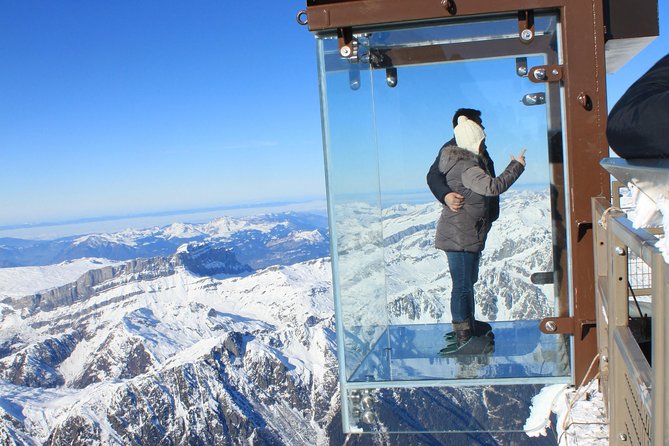Chamonix & Mont Blanc Panoramic Sky-Glass Bus Guided Day Trip - Choosing Your Options: Aiguille du Midi vs. Mer de Glace