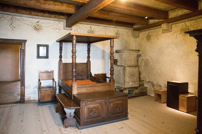 Chillon Castle Entrance Ticket in Montreux - Cafe Byron and Refreshments: Where You Take a Break Without Ruining Your Flow
