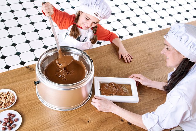 Chocolate factory Individual experience tour - Chocolarium’s real appeal: small-group chocolate with a story