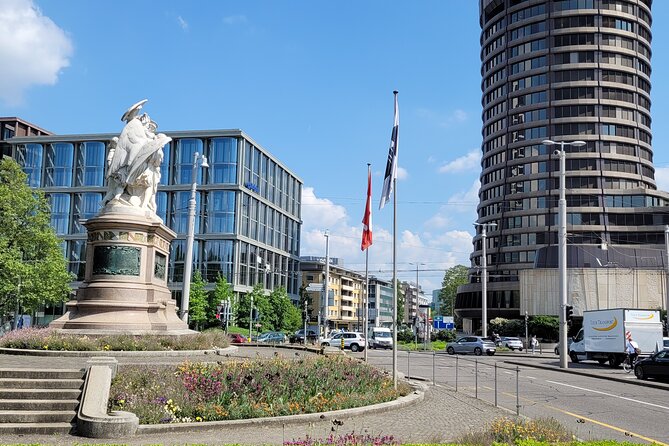 City tour Basel (walking tour) - Basel Minster, Pfalz Views, and a Rathaus Photo Plan