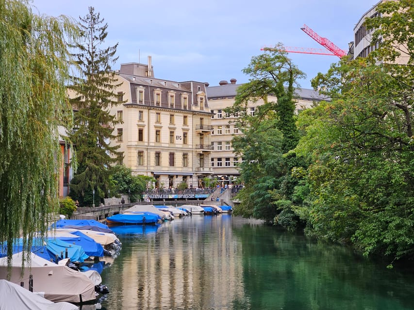 City tour historic old town Zurich - The baroque garden and the romantic side of old Zurich
