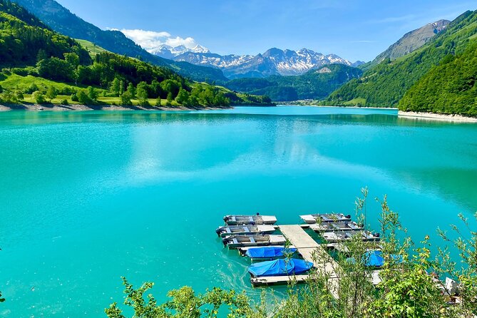 Crash Landing on You Private Switzerland Day Tour from Zurich or Lucerne (CLOY) - Sigriswil picnic lunch: Swiss comfort with a sweet finish