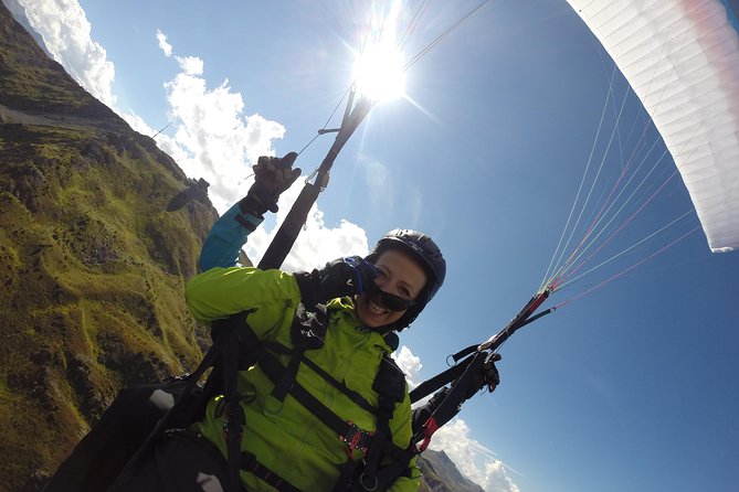 Davos Absolutely Free Flying Paragliding Tandem Flight 1'000 Meters High - The Preflight Moment: Setup, Briefing, Then 3, 2, 1