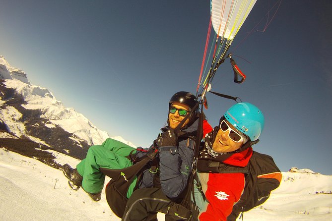Davos Absolutely Free Flying Paragliding Tandem Flight 1'000 Meters High - Landing Back in Davos: Simple Finish, Same Meeting Area