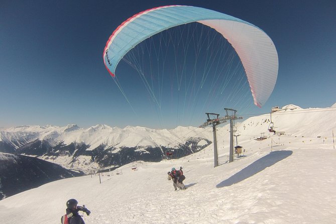 Davos Paragliding Private Tandem Pilot Half Day - What the air feels like over Davos