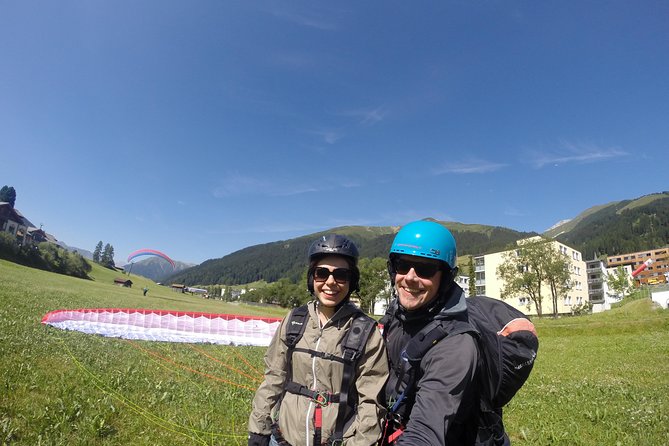 Davos Paragliding Private Tandem Pilot Half Day - Landing near the meeting point and what to do after