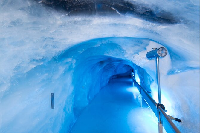 Daytrip to Mt. Titlis Eternal Snow, Glacier & Lucerne from Zurich - Titlis Xpress cable car: skipping the ticket-office drag
