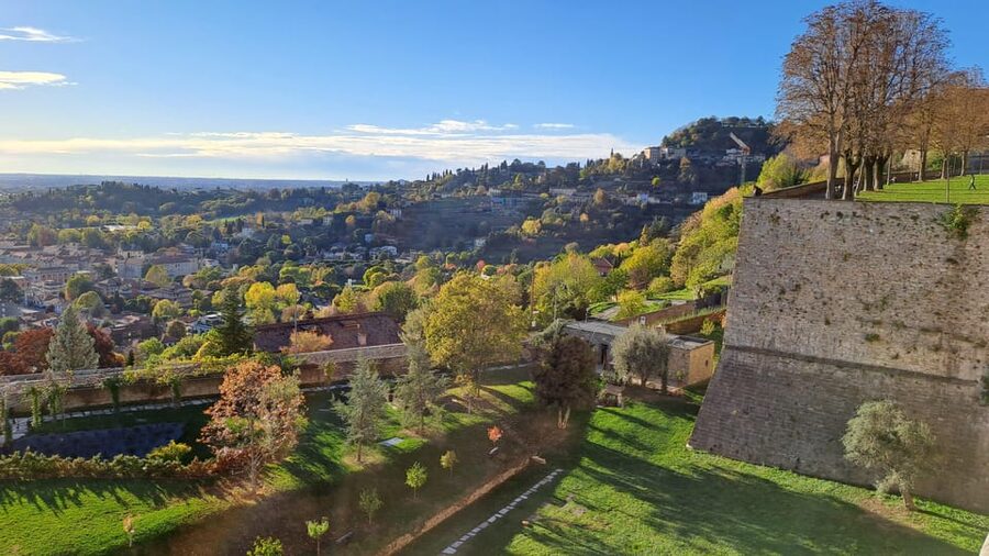 E-bike tour to discover Bergamo - Colleoni chapel and Santa Maria Maggiore: major stops, small extra cost