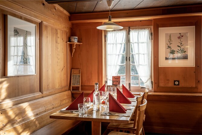 Experience Switzerland in the Ballenberg open-air museum - Who will love Ballenberg most in Interlaken
