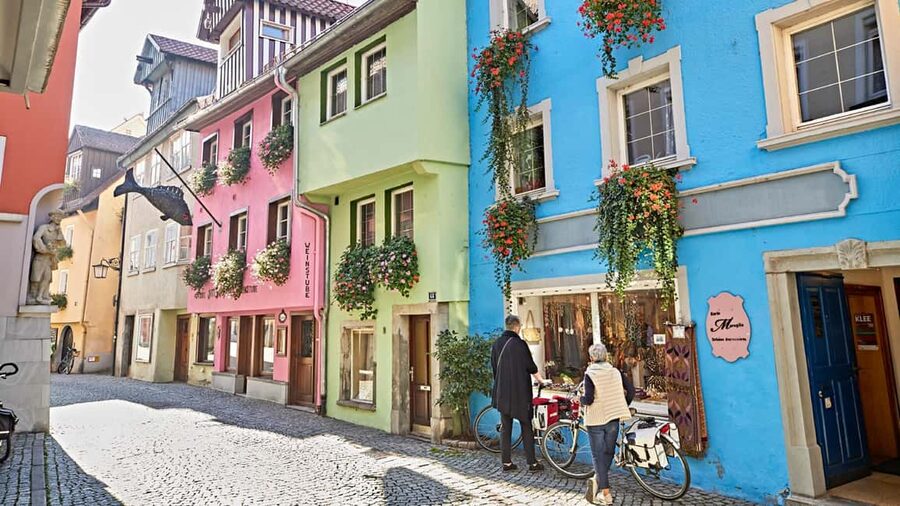 Explore 4 Countries in a Day: Liechtenstein,Austria&Germany - Lindau, Germany: Medieval Streets, the White Lighthouse, and the Bavarian Lion