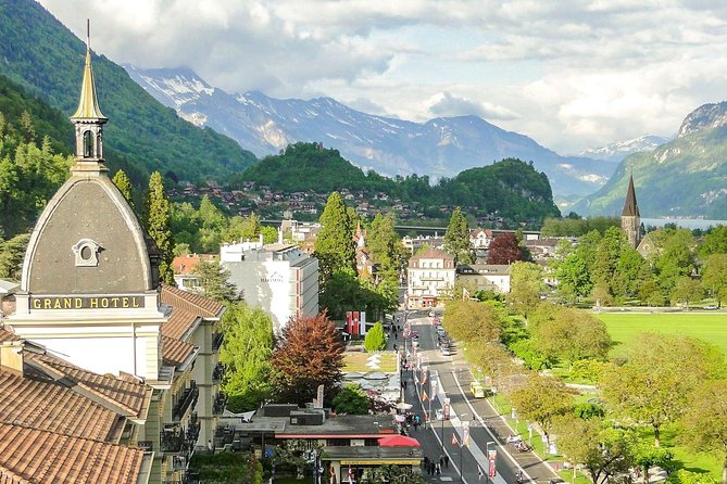 Explore Interlaken in 60 minutes with a Local - 60 to 90 Minutes, From Marktgasse to Victoria-Jungfrau