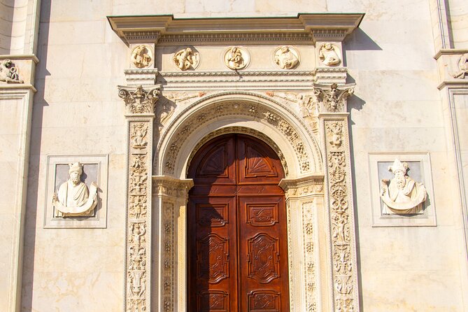 Explore Lugano’s Art and Culture with a Local - A 90-minute Lugano culture walk that respects your time