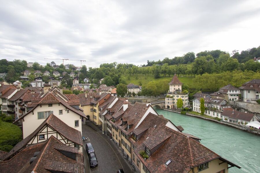 Explore the best guided intro tour of Bern with a Local - Less-Visited Corners, Plus Real-Life Coffee and Dinner Tips