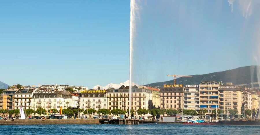 Explore the best guided intro tour of Geneva with a Local - Key highlights worth knowing
