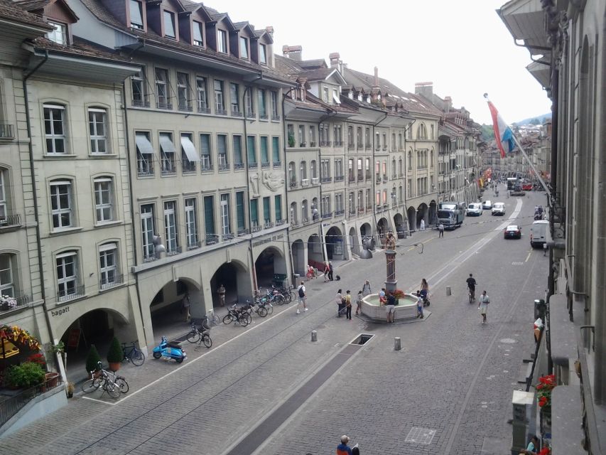 Exploring Bern: Swiss Capital Private Walking Half-Day Tour - Mattequartier and Münsterplattform, the Old Town in practical perspective