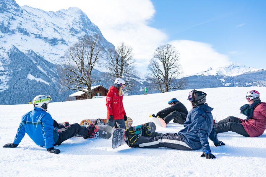 From Interlaken: Grindelwald Beginners Snowboarding Lesson - Instructor coaching that actually helps, from Dylan and Reja