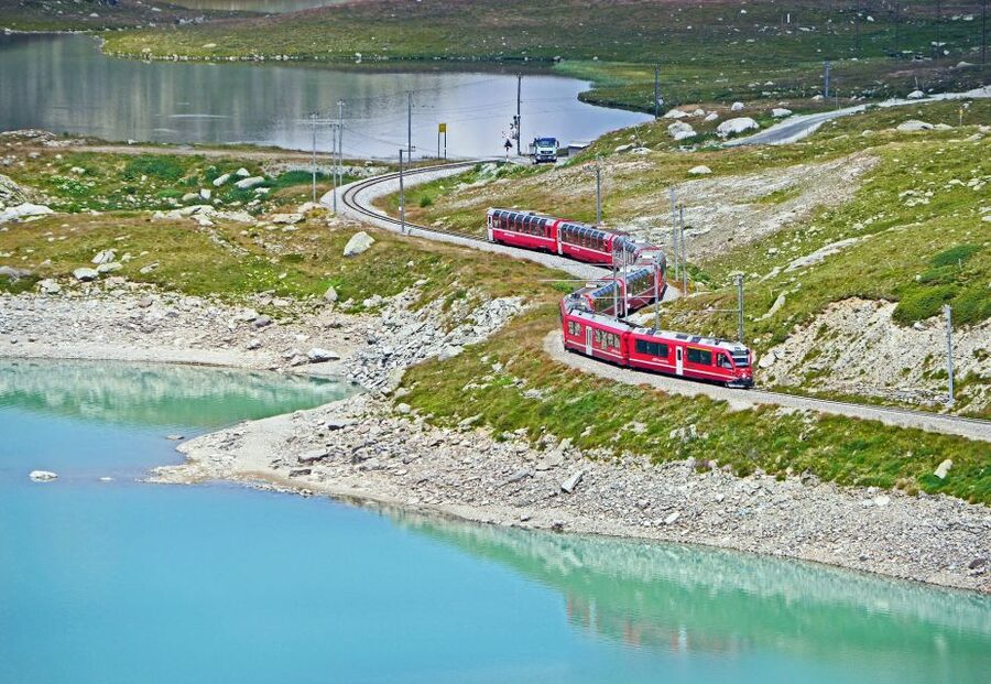 From Lake Como or Milan: Bernina Red Train Tour to St.Moritz - A one-day Alpine luxury route, door to door from Lake Como or Milan