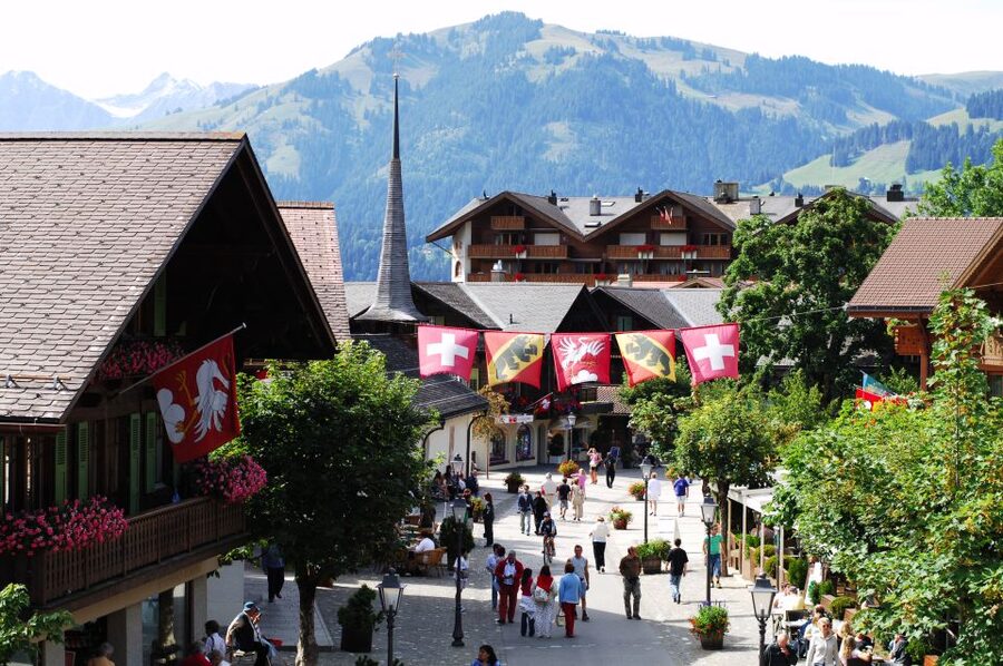 From Lausanne: Glacier 3000 experience and Montreux - Key highlights you will feel right away