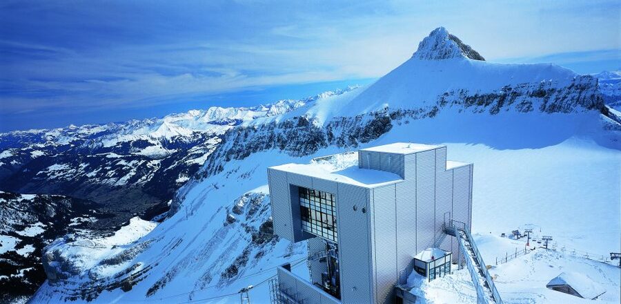 From Lausanne: Glacier 3000 experience and Montreux - Getting picked up in Lausanne, Vennes (and what can slow it down)