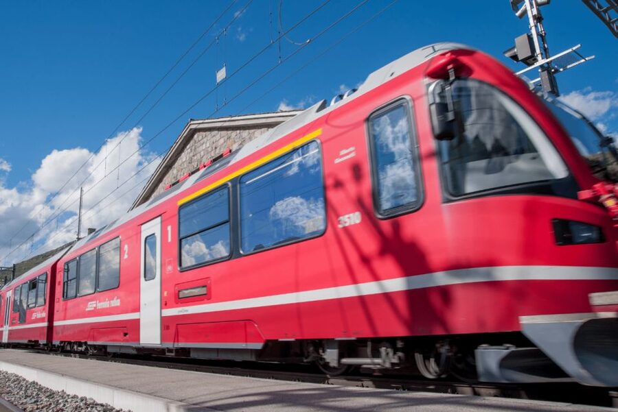 From Milan: Round-Trip Bernina Red Train to Saint Moritz - Valposchiavo and the Upper Engadine: What to Watch From the Window