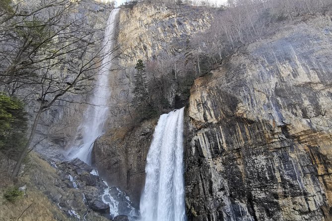 From Zurich: Breathtaking waterfall and lakes private tour - The Day at a Glance: 7 to 8 Hours, 8 Meaningful Stops