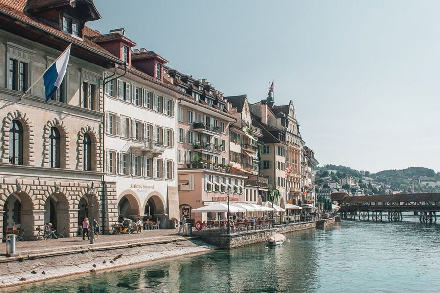 From Zurich: Day Trip to Lucerne with Optional Yacht Cruise - Optional 1-Hour Yacht Cruise on Lake Lucerne: What You Actually Get