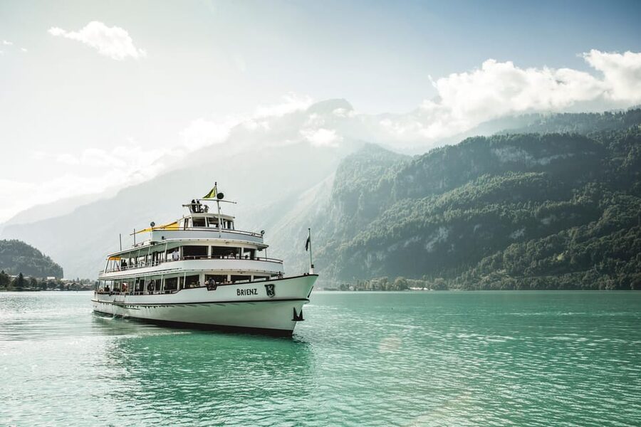 From Zurich: Scenic Interlaken Day Trip by Coach - Arriving in Interlaken: Höhematte and the Easiest Walk You’ll Take