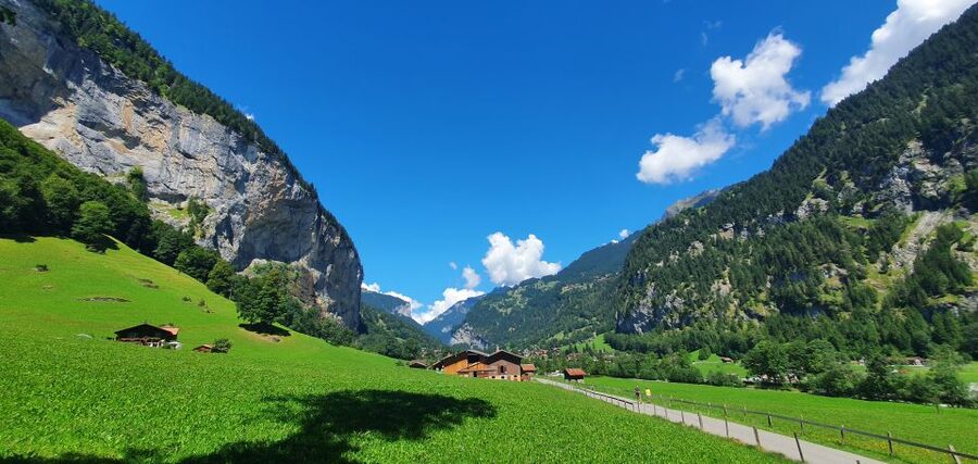 From Zurich: Waterfalls Valley & Aareschlucht Gorge Day Tour - Zurich to Waterfall Country in One Long Day