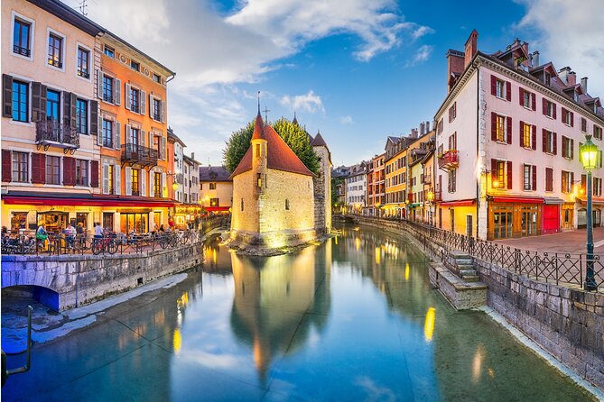 Full-Day Private Tour from Geneva to Annecy - Walking Annecy Old Town and Palais de l’Isle