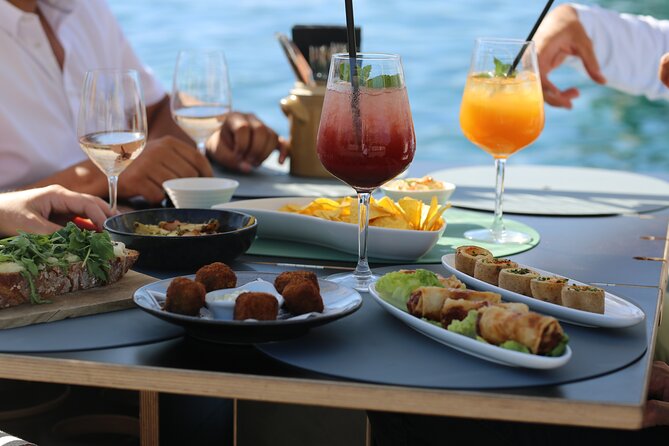 Geneva Apero TukTuk Tour - Getting started at Pl. de Neuve 3 (and why it matters)
