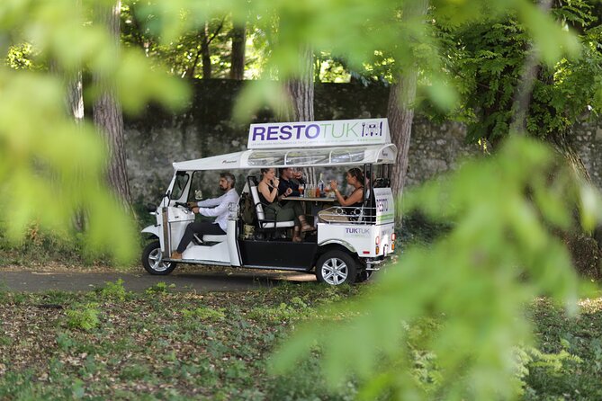 Geneva Apero TukTuk Tour - Weather and day-of expectations you should plan around