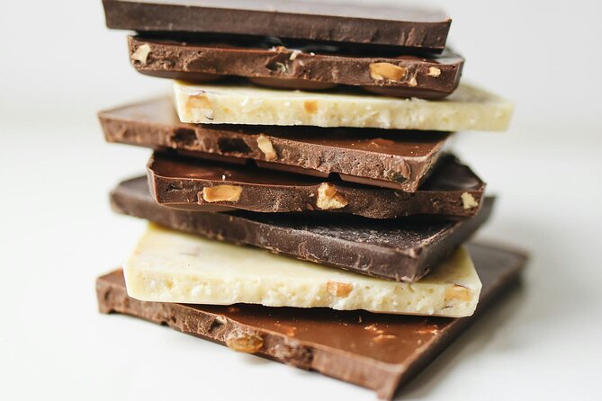 Geneva Chocolate & Sweet Delights Walking Tour by Do Eat Better - Key highlights at a glance